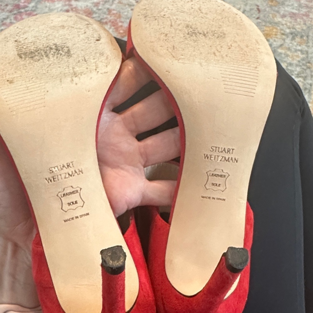 Like New Stuart Weitzman Red Suede & Leather Heels for Women - Picture 4 of 6